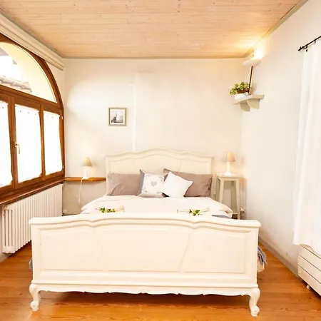 Balcone Del Biellese Bed & Breakfast