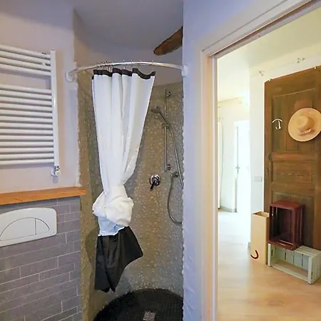 Balcone Del Biellese Bed and breakfast 3*